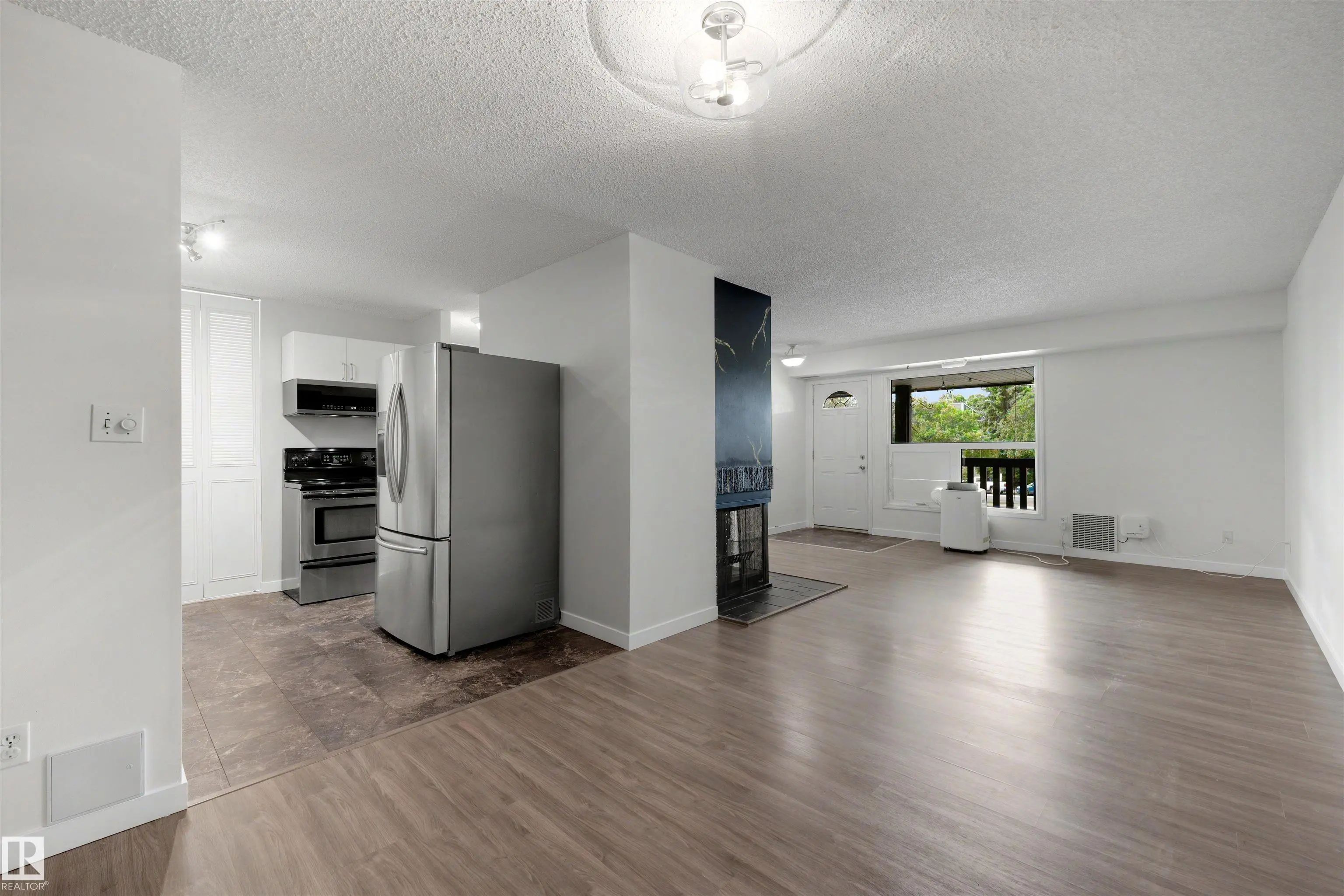 Edmonton Real Estate: Condo / Townhouse Property for Sale in Lymburn