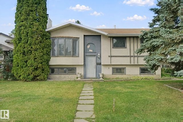 5928 11 Avenue Nw, Edmonton
