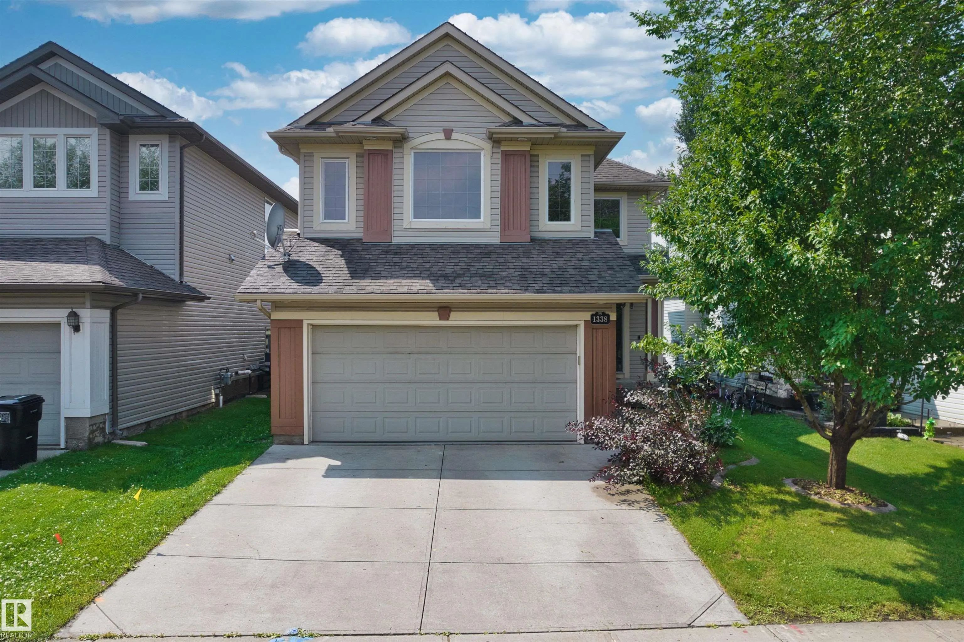 Single Family Property for Sale at 1338 Rutherford Road Southwest, Edmonton: MLS®# E4501081