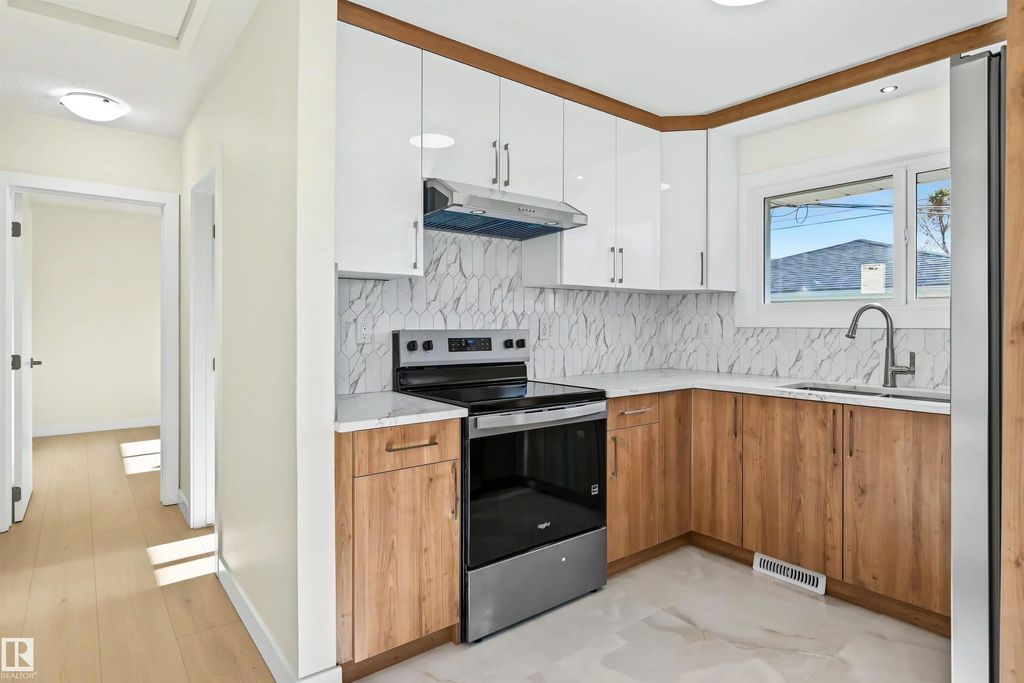 5707 90 Avenue, Edmonton