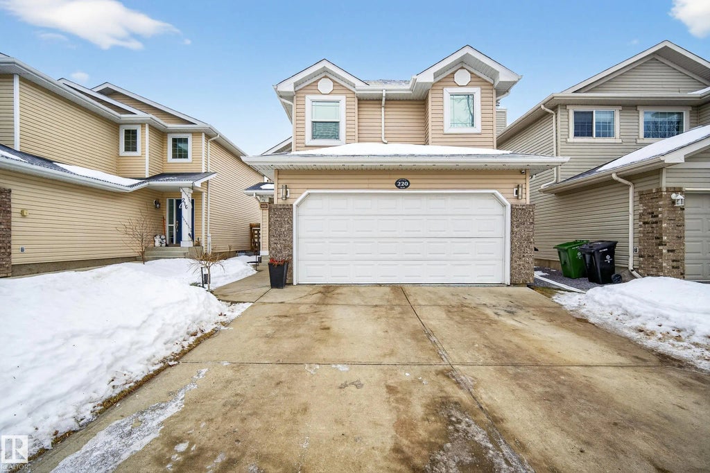 220 Galloway Wynd, Fort Saskatchewan