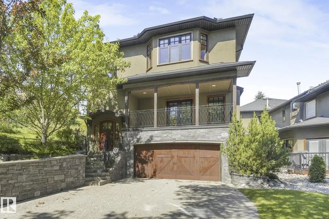 9404 100a Avenue Nw, Edmonton
