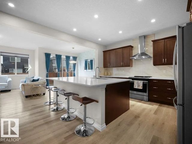 3114 Chokecherry Bend Sw, Edmonton