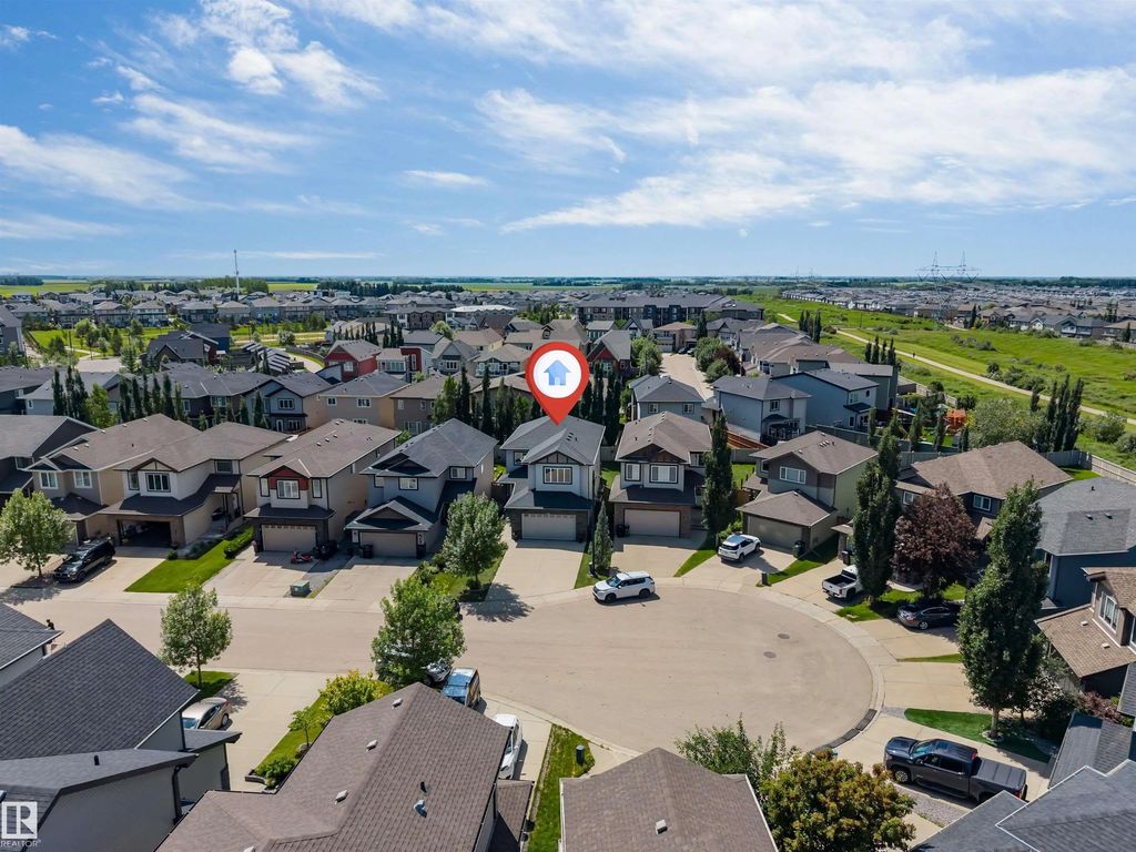 3819 Claxton Close, Edmonton