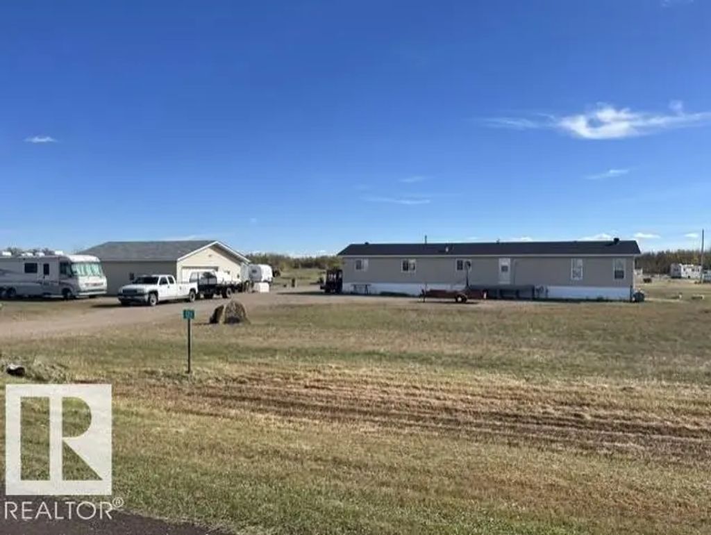 121 53219 Rr 145 Brookwood Estates, Rural Minburn County