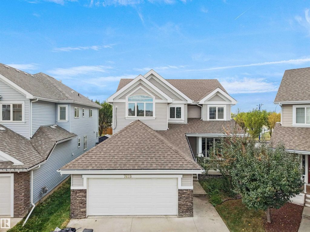 7628 10 Avenue Sw, Edmonton