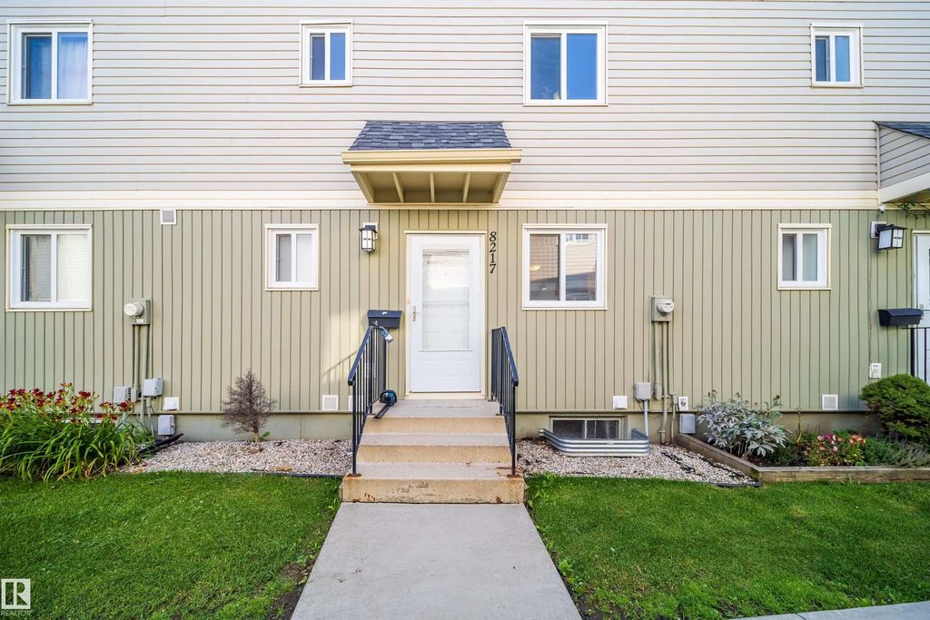 8217 182 Street, Edmonton