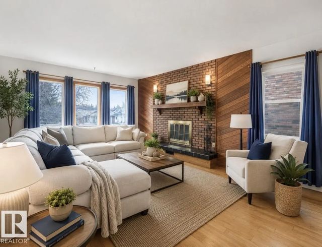 4512 20a Avenue Nw, Edmonton