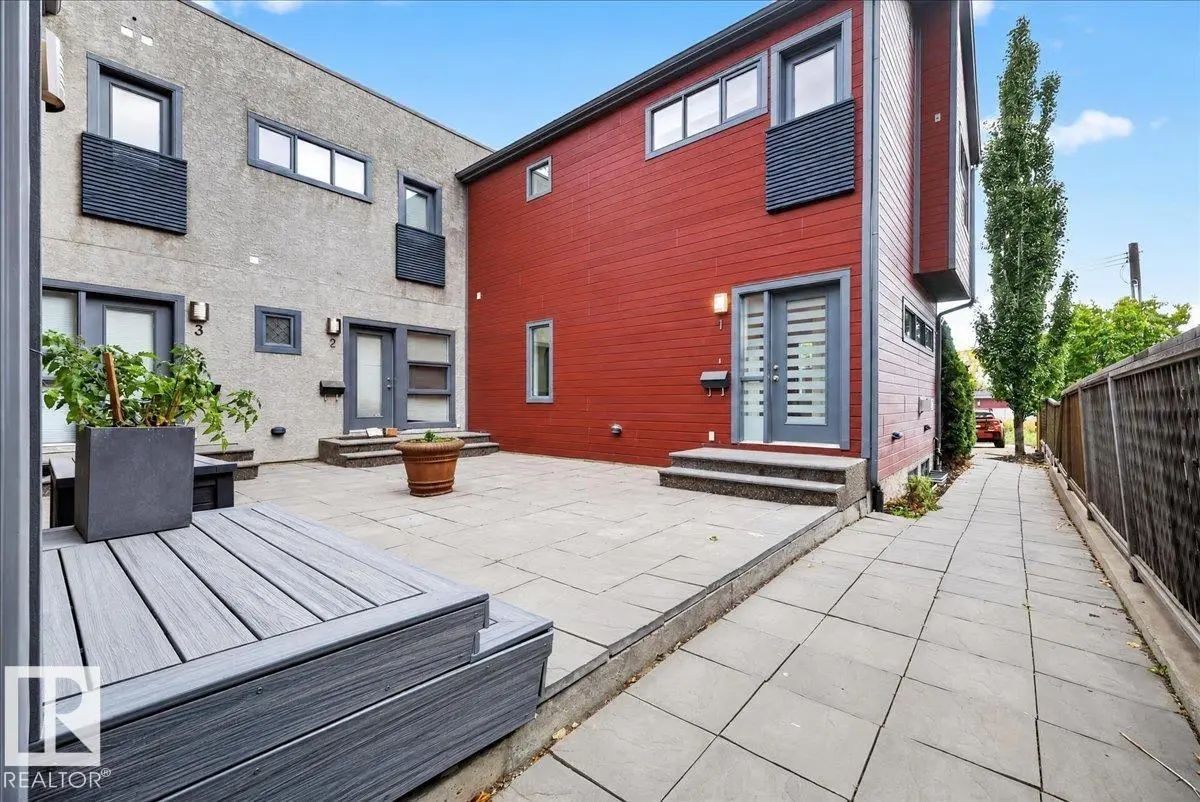 Edmonton Real Estate: Condo / Townhouse Property for Sale in Grovenor