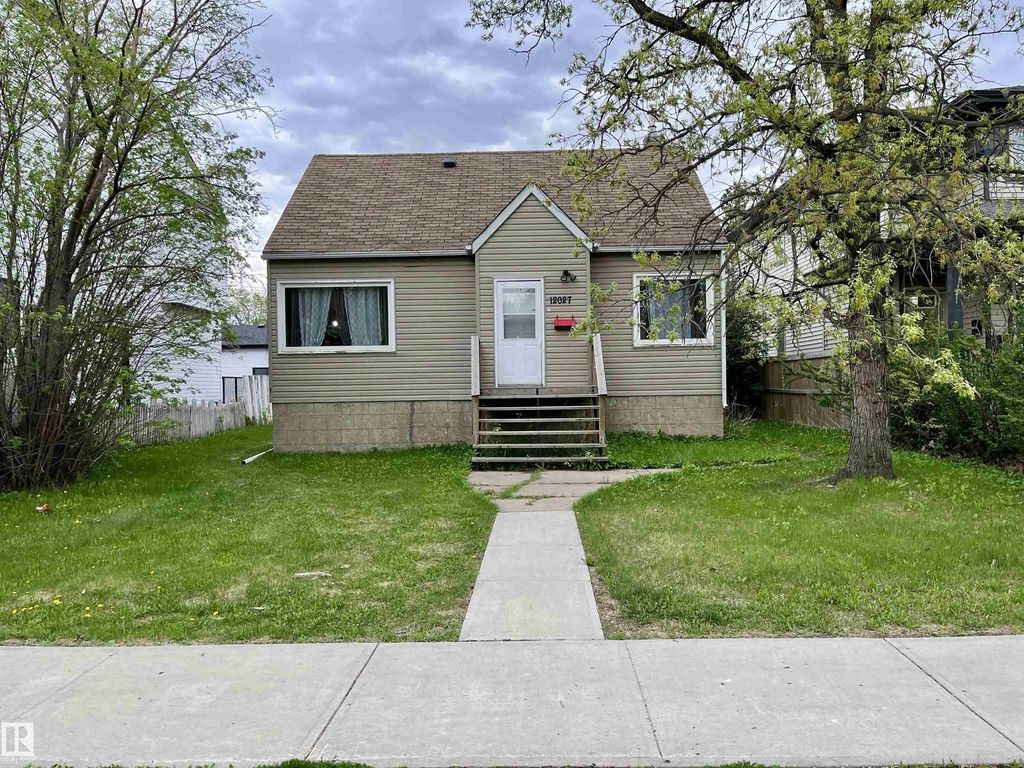 12027 124 Street, Edmonton