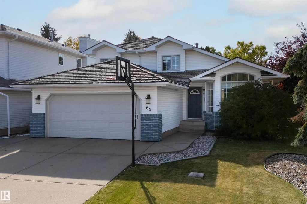 65 Nottingham Boulevard, Sherwood Park