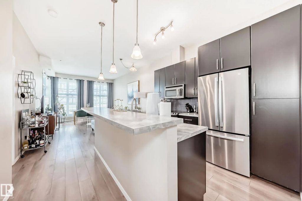 216 10531 117 Street Nw, Edmonton