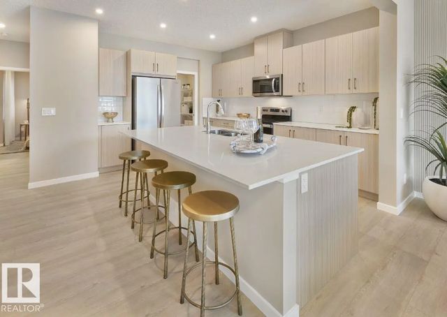 21132 25 Avenue Nw, Edmonton