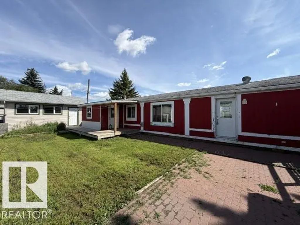 4801 50 Street, Radway