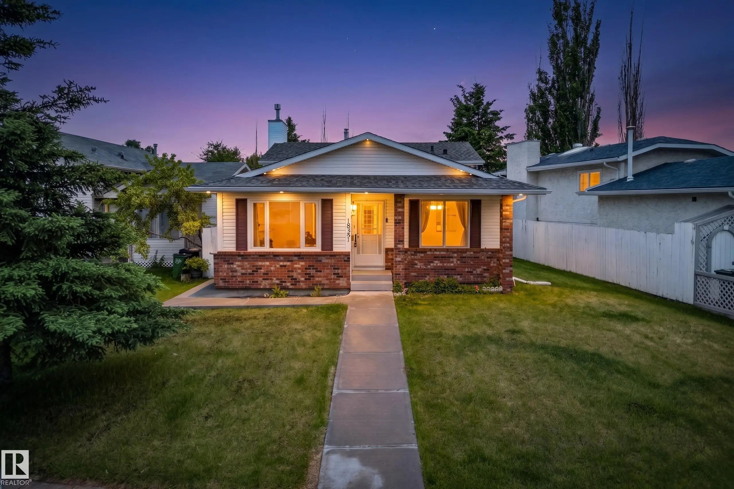 Photo for MLS®# E4508384 - home for sale at 18351 77 Avenue Northwest, Lymburn, Edmonton AB