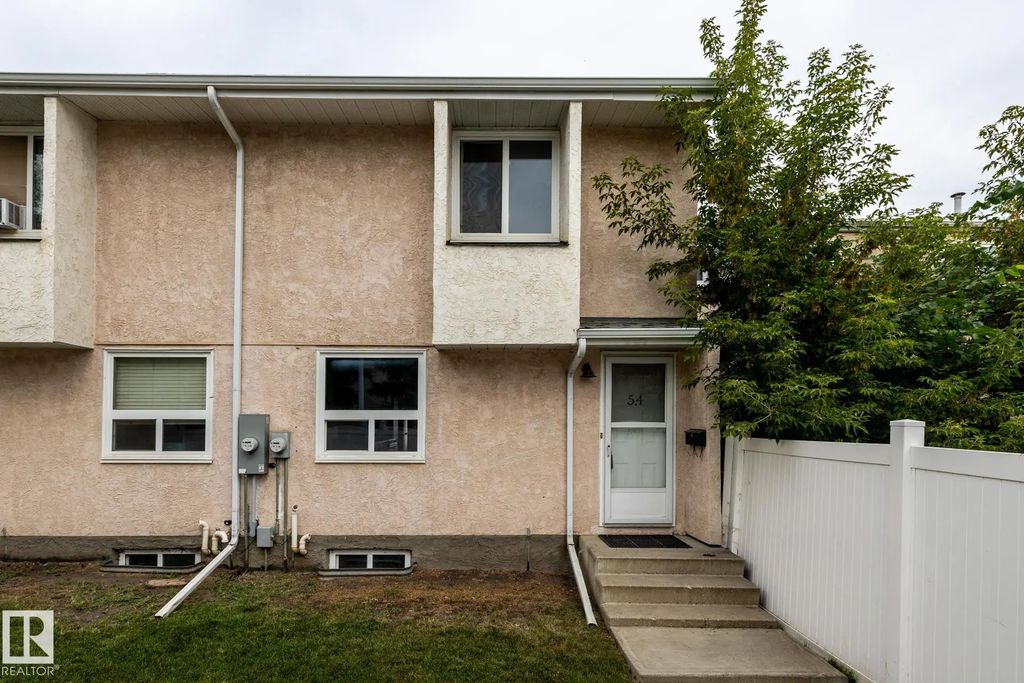 54 Lakewood Village, Edmonton