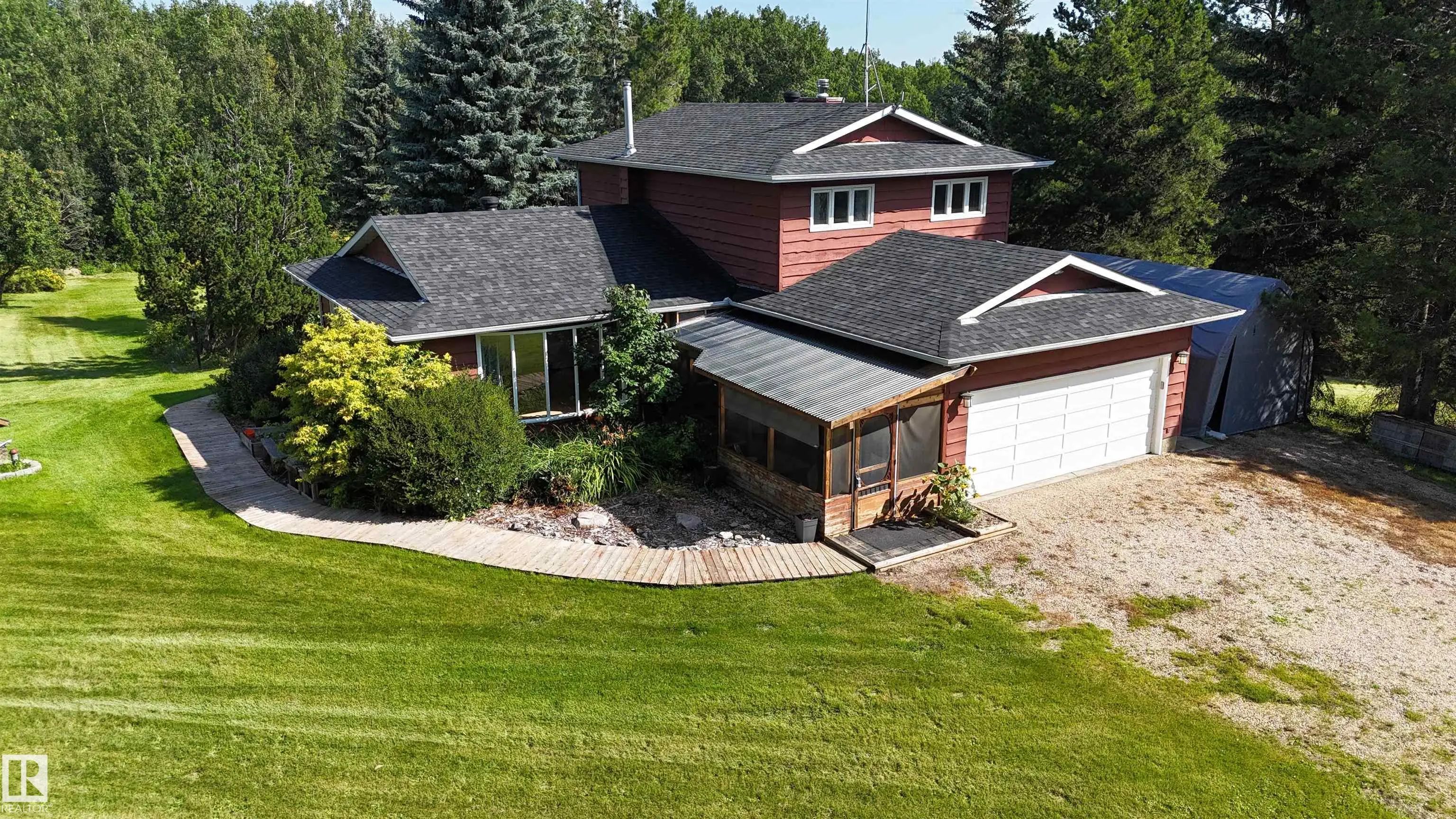 Photo for MLS®# E4489228 - home for sale at 6 53218 Rge Road 14, Hillside Estates (Parkland), Rural Parkland County AB
