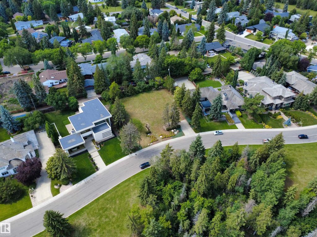 9716 Riverside Drive, Edmonton