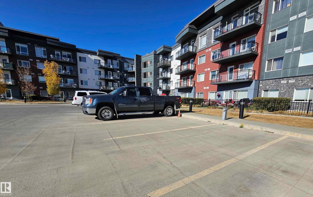 7508 Getty Green Gate, Edmonton