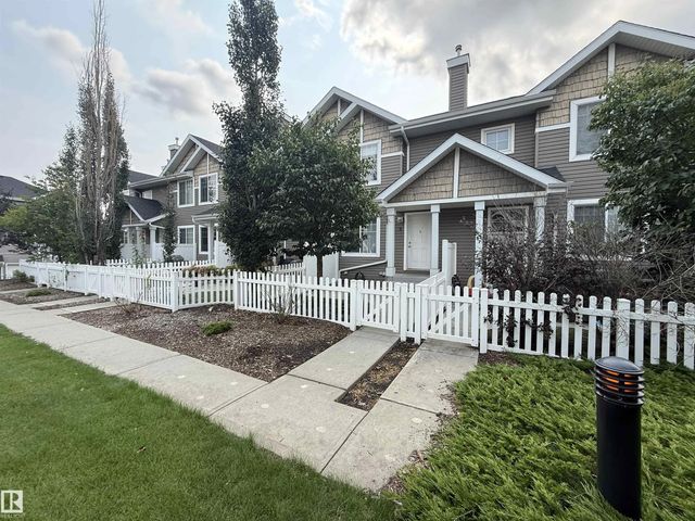 8 3075 Trelle Crescent Nw, Edmonton