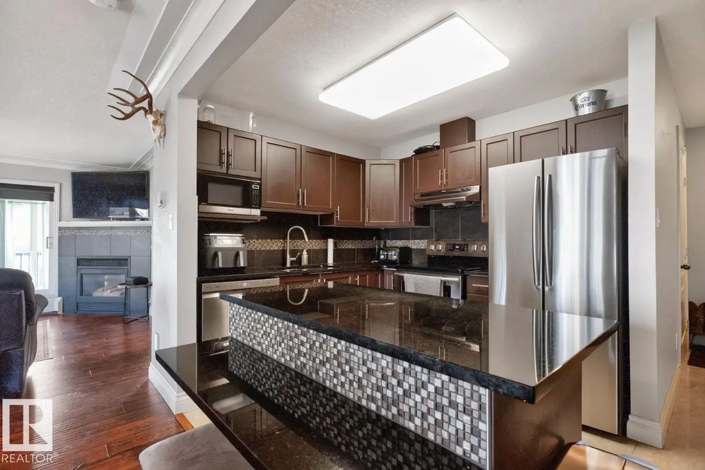 52 9908 80 Avenue, Edmonton