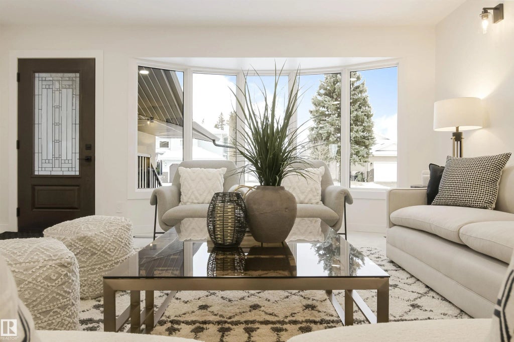 2712 41 Street Nw, Edmonton