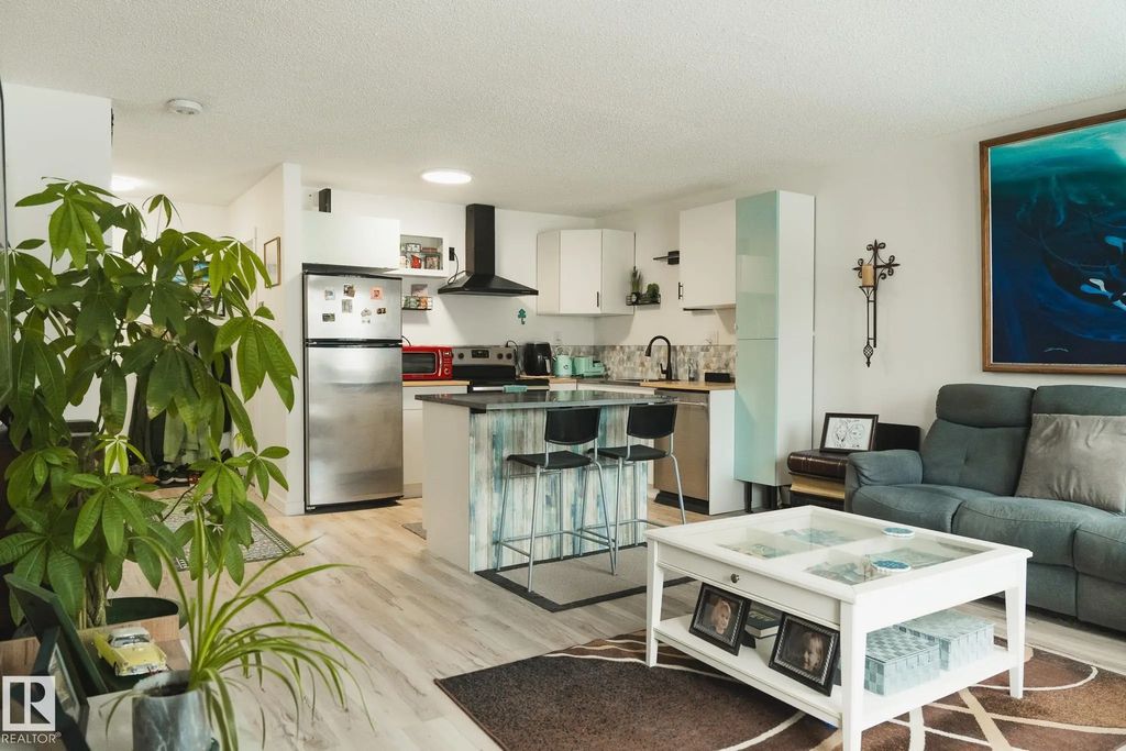 303 10432 76 Avenue, Edmonton