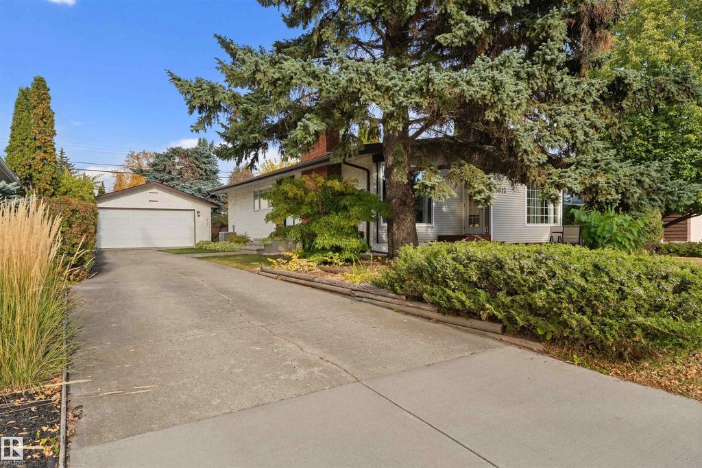 15012 77 Avenue, Edmonton