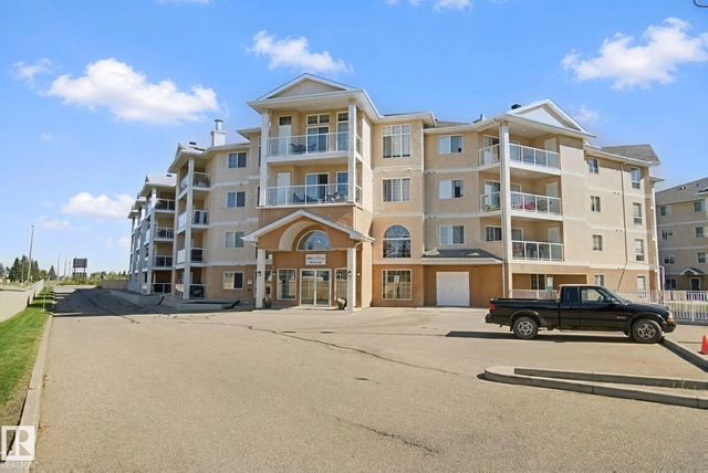 218 7801 Golf Course Road, Stony Plain
