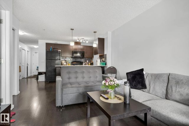 209 3353 16a Avenue Nw, Edmonton