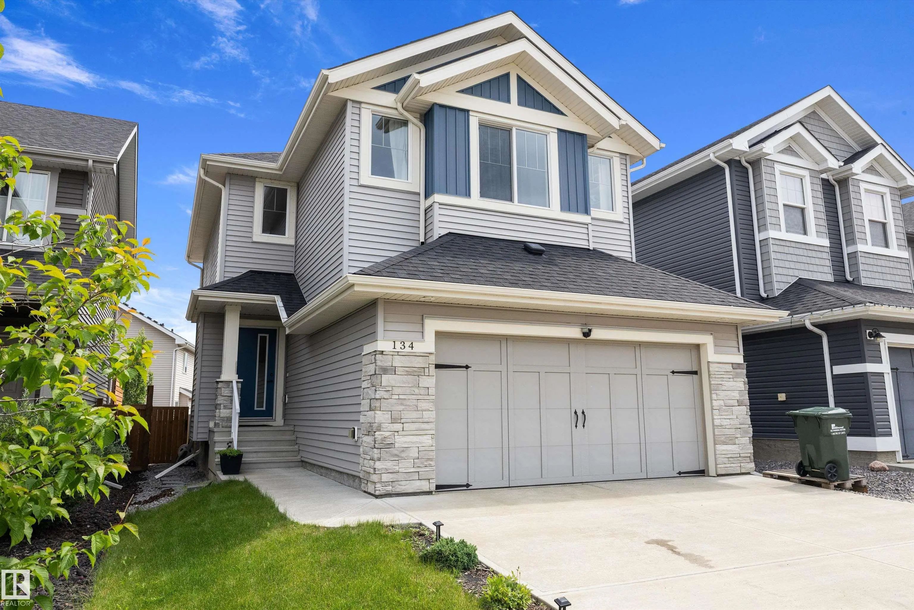 Photo for MLS®# E4496655 - home for sale at 134 Ambleside Way, Aspen Trails, Sherwood Park AB