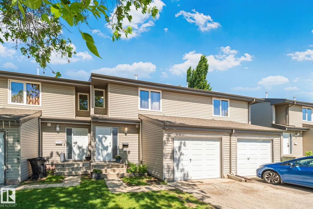 41 Akinsdale Gardens, St. Albert