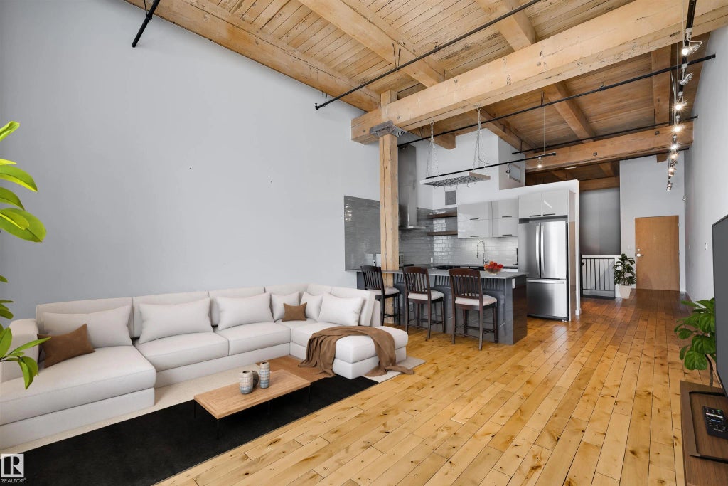 104 10309 107 St, Edmonton