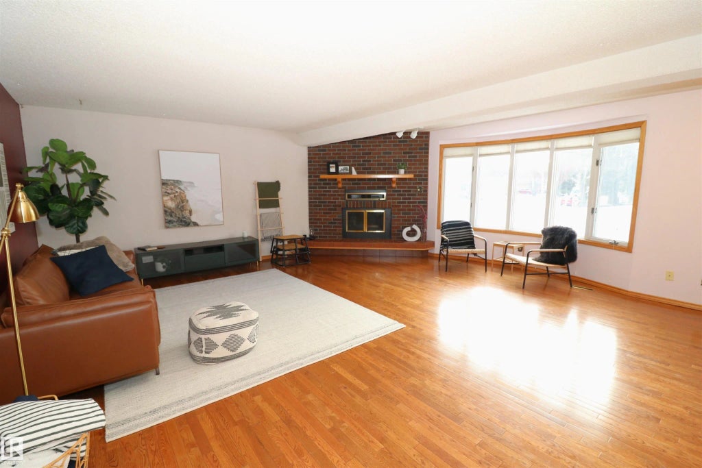 1049 Mcdermid Drive, Sherwood Park