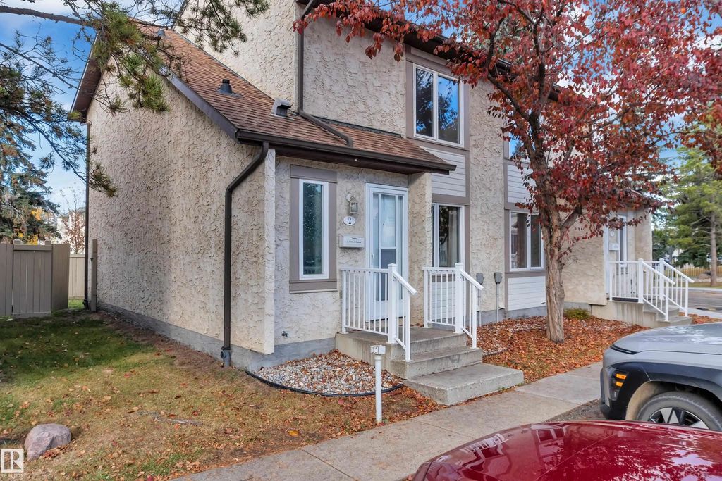 2 11115 27 Avenue, Edmonton