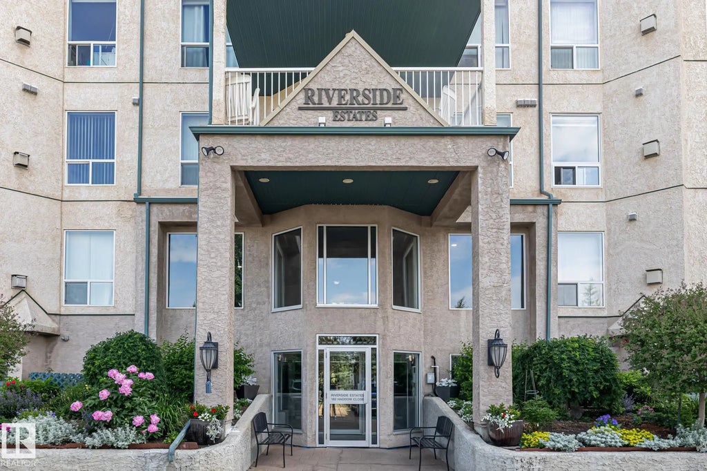 500 182 Haddow Close, Edmonton