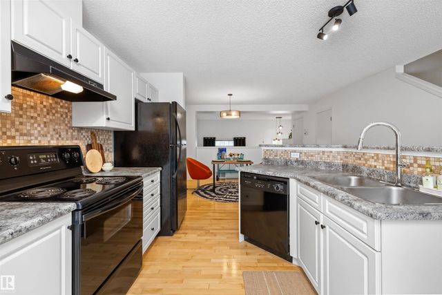 Real Estate Listing in Summerside, Edmonton