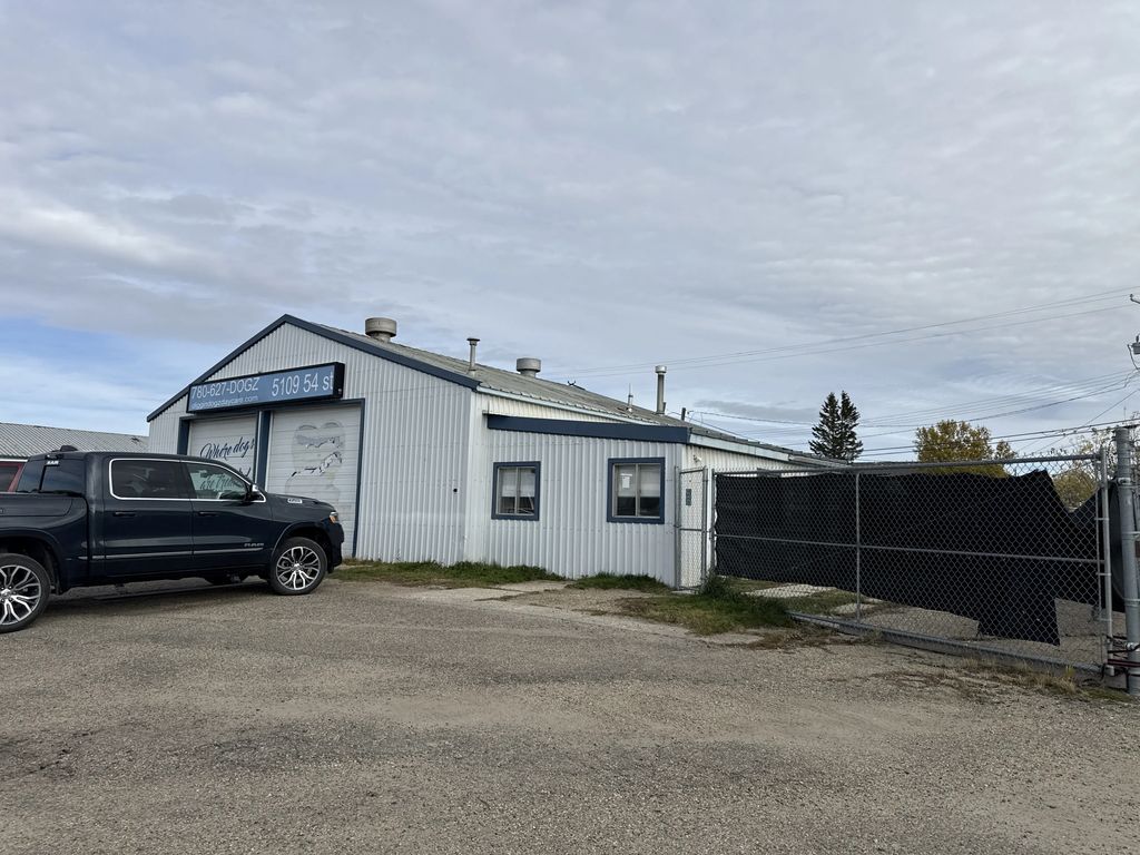 54 St, Drayton Valley