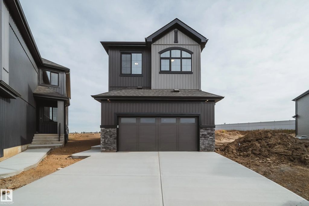 73 Chartres Close, St. Albert