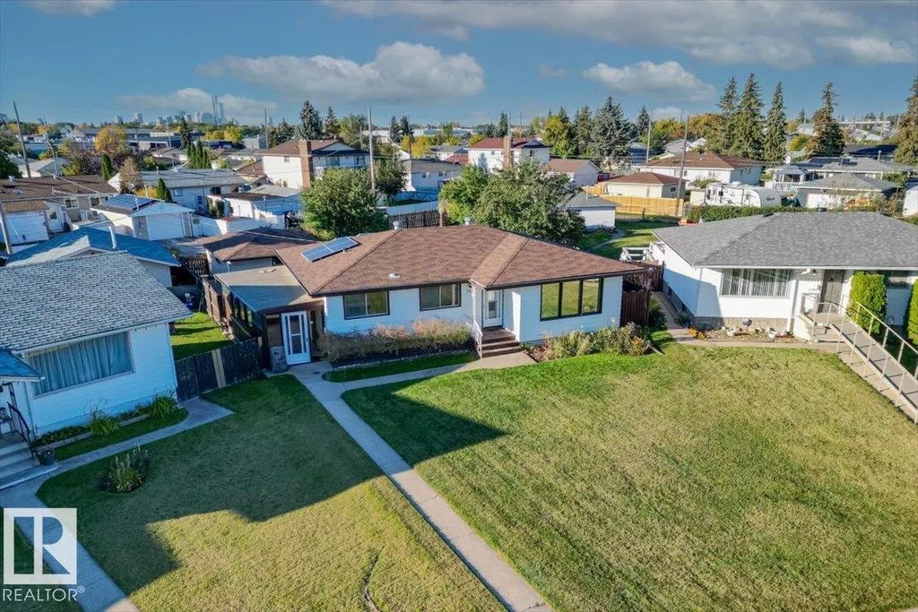 7627 128a Avenue, Edmonton