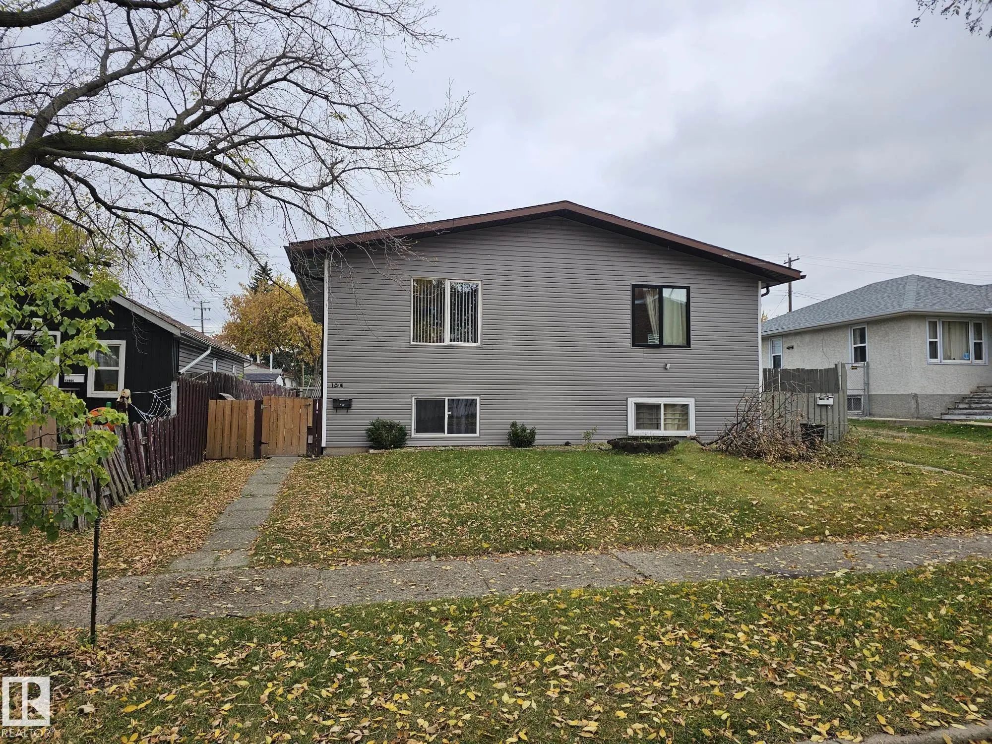 Photo for MLS®# E4512766 - home for sale at 12906-12908 68 Street Northwest, Balwin, Edmonton AB