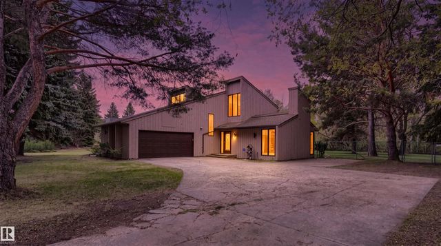 20515 5 Avenue Sw, Edmonton