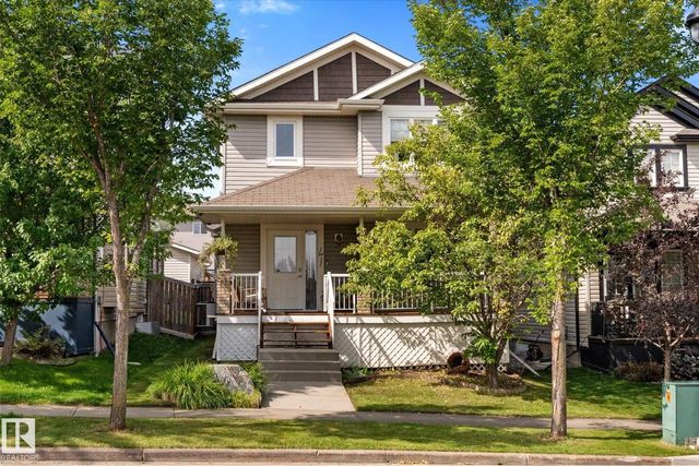 41 Spruce Village Dr, Spruce Grove