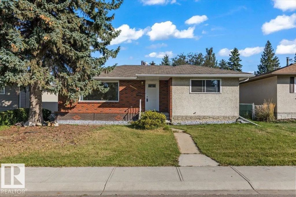 11516 44 Avenue, Edmonton