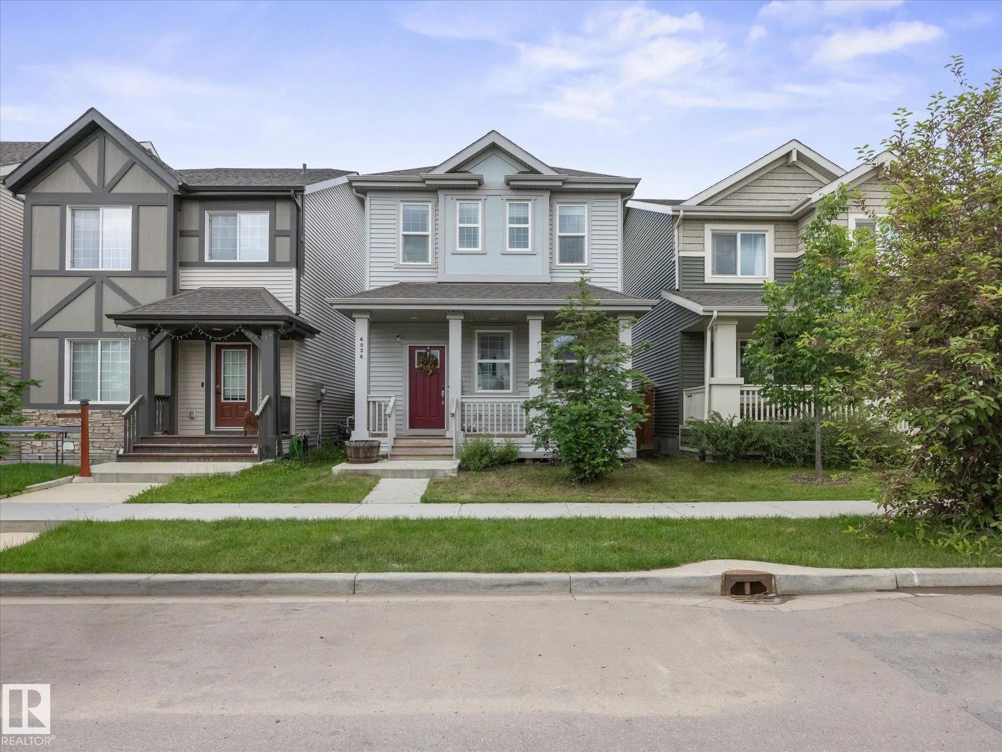 4036 Chappelle Green, Edmonton