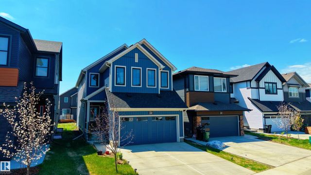 2120 Muckleplum Crescent Sw, Edmonton