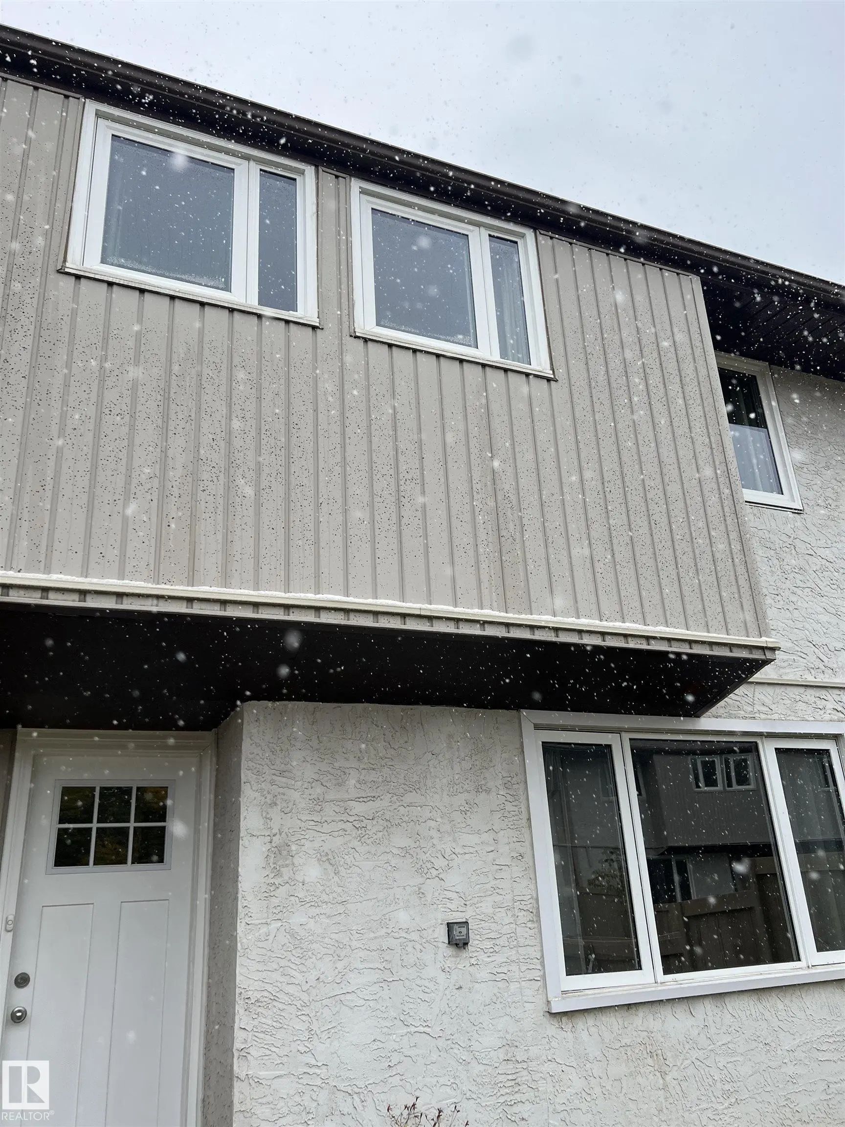 Photo for MLS®# E4512351 - home for sale at 10 14130 80 Street Northwest, Kildare, Edmonton AB