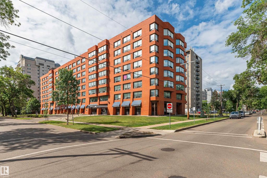 815 10160 114 Street, Edmonton