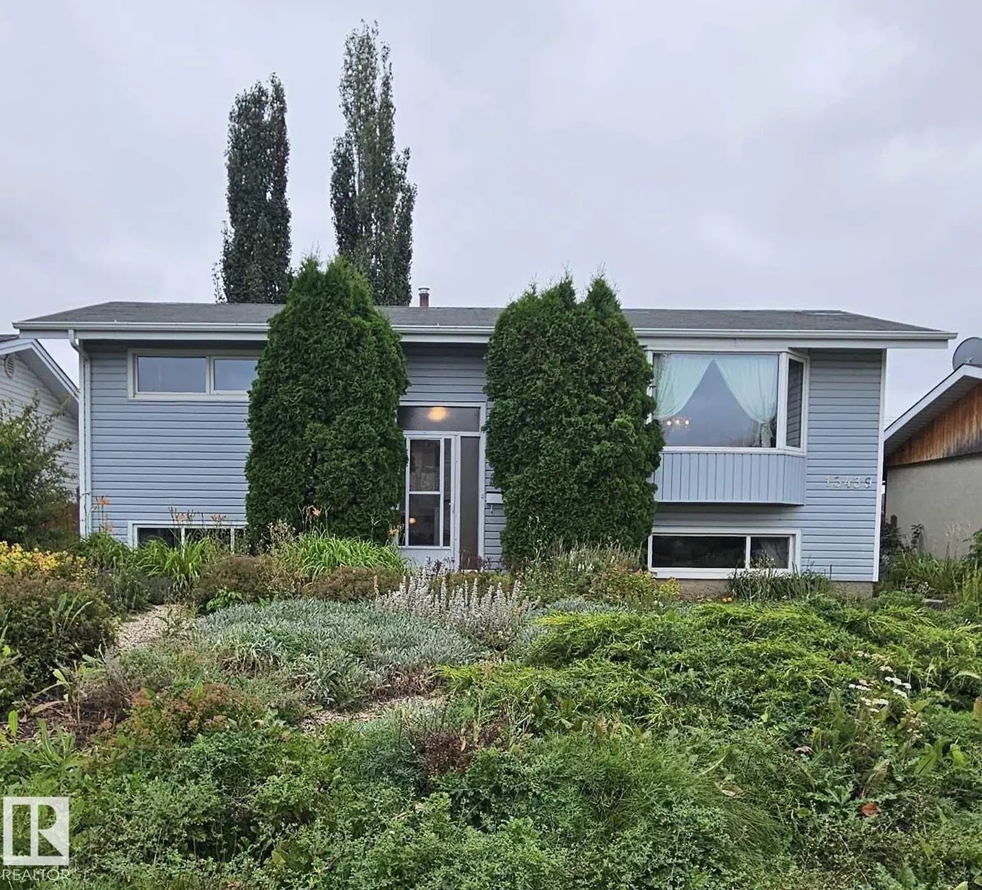 Photo for MLS®# E4507361 - home for sale at 13439 114 Street Northwest, Kensington, Edmonton AB