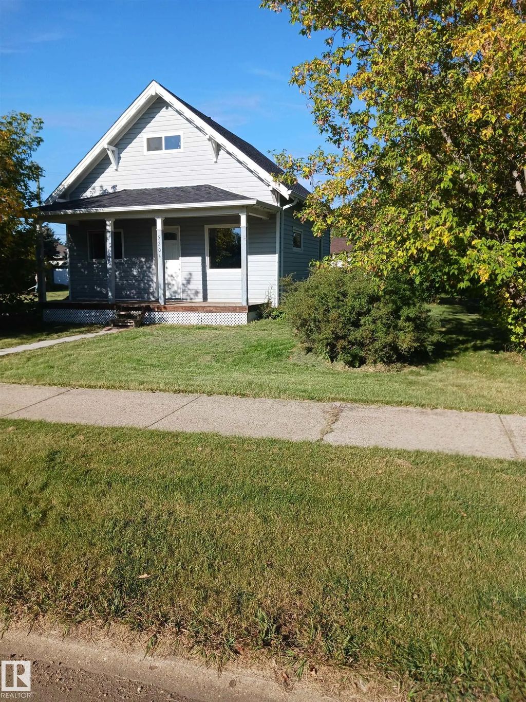 5204 53 Avenue, Mundare